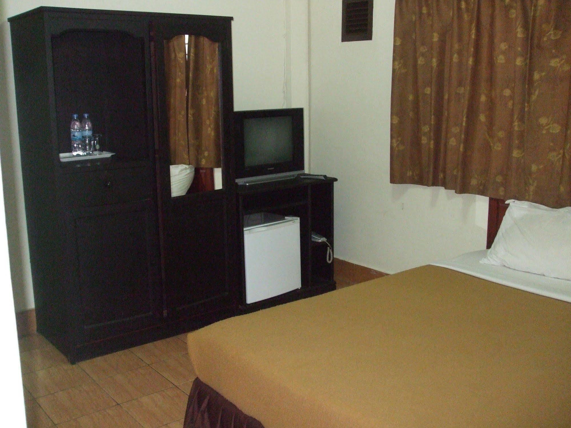 Souvanna 2 Hotel Vientiane Buitenkant foto