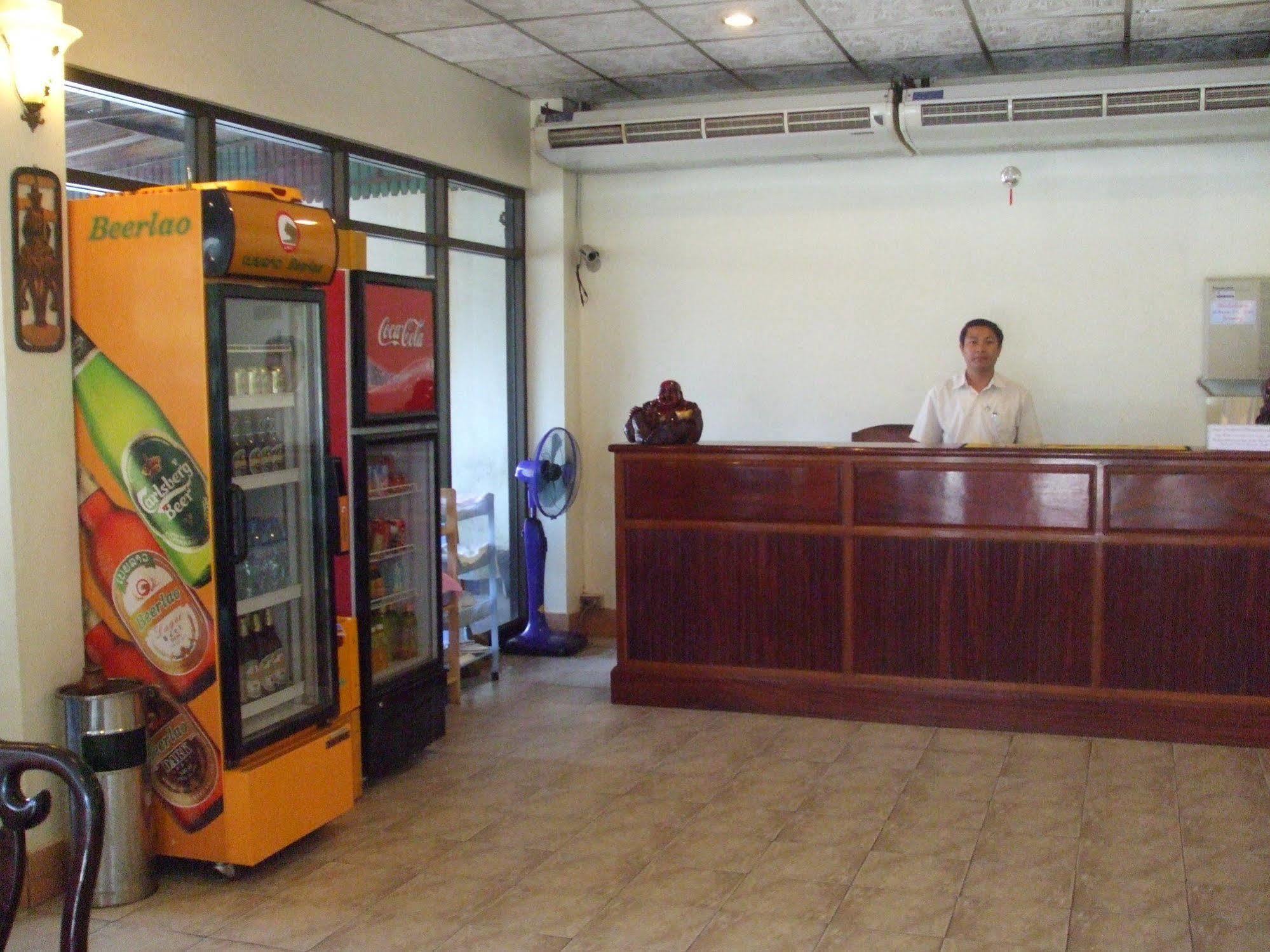 Souvanna 2 Hotel Vientiane Buitenkant foto